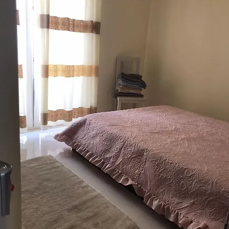 Cantinho Apartment *