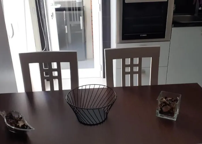 Apartament Cantinho *